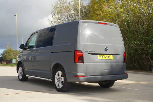 2022 Volkswagen Transporter 2.0 T32 TDI 150 Kombi Van DSG Highline SWB