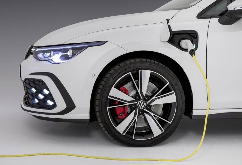 VW Golf 8 GTE Hybrid