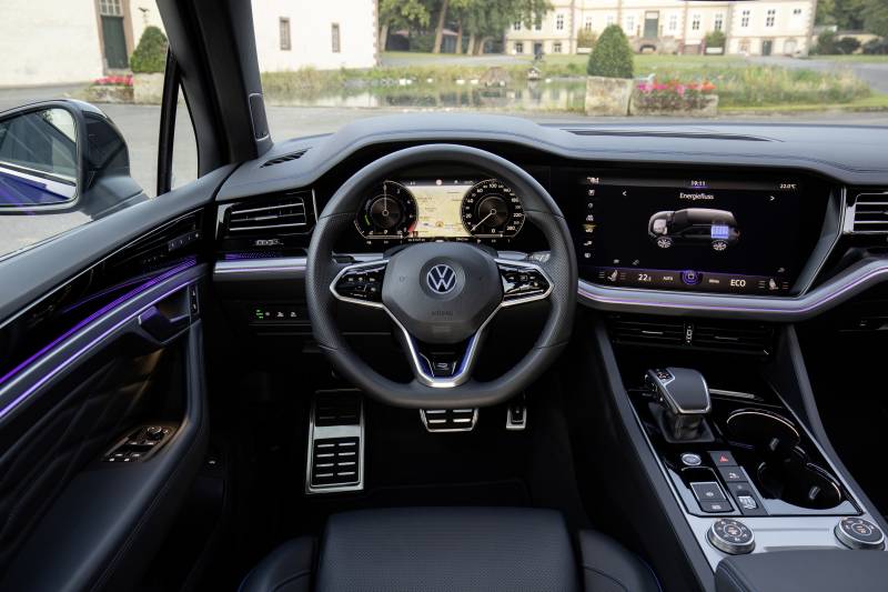 Volkswagen Touareg interior