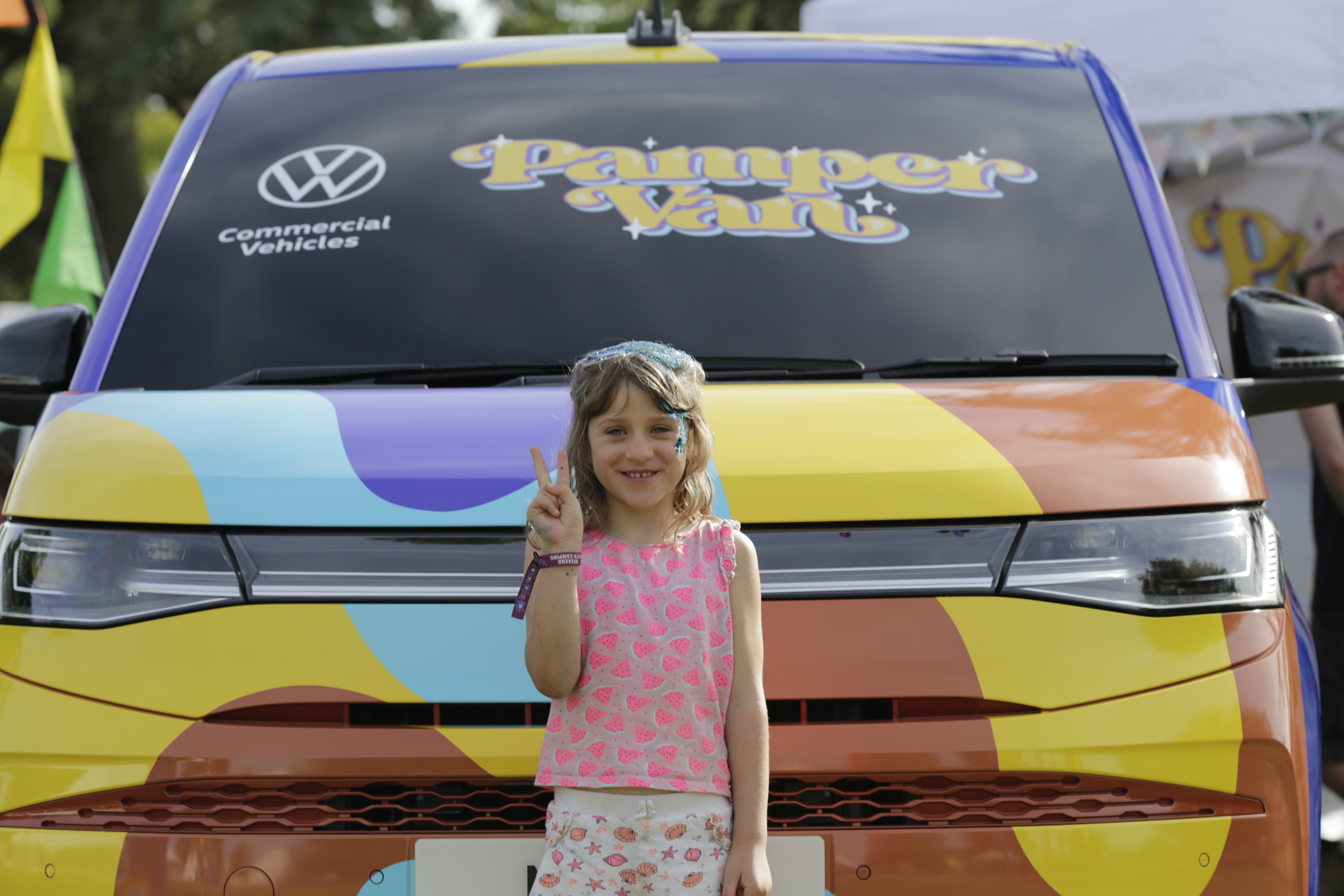 Multivan-based ‘Pamper Van’ brings some festival glamour