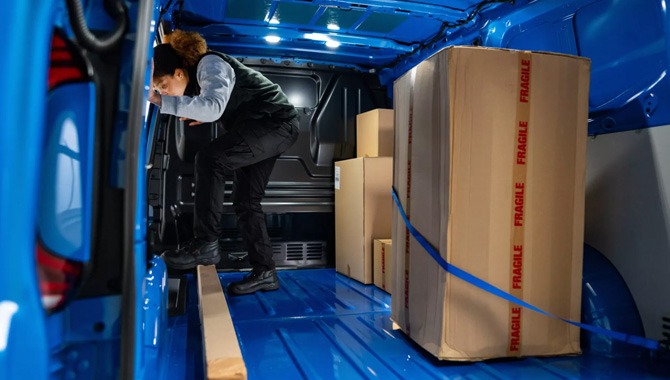 Volkswagen New e-Transporter Panel Van - Interior