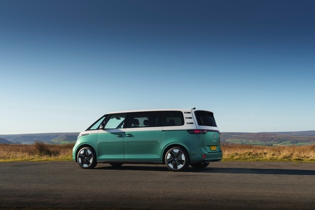 ID. Buzz 7-Seat named ‘Best 7-Seater Electric Vehicle’ at What Car? Electric Car of the Year Awards 2025