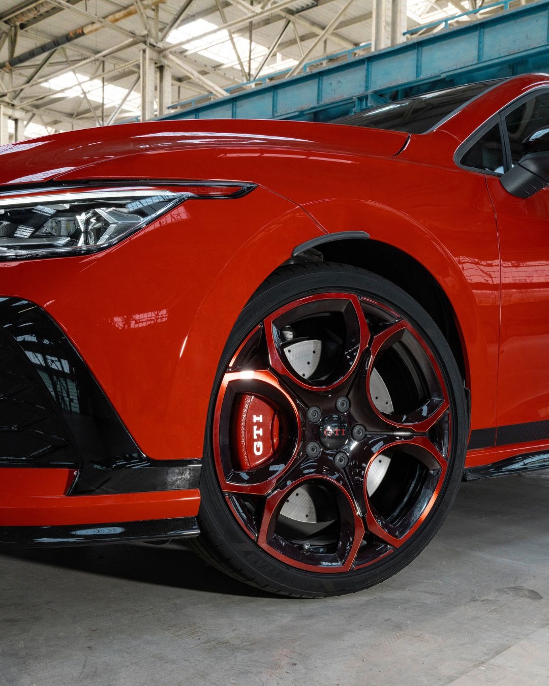 Anniversary Volkswagen Golf GTI EDITION 50 – available to order from 15th January!