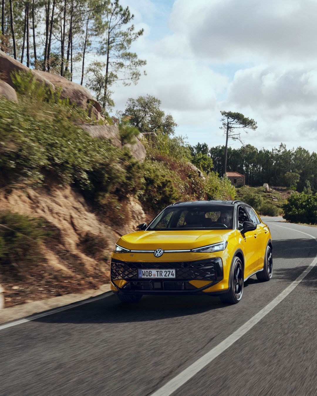 New Volkswagen T-Roc is Best Small SUV at 2026 What Car? Awards