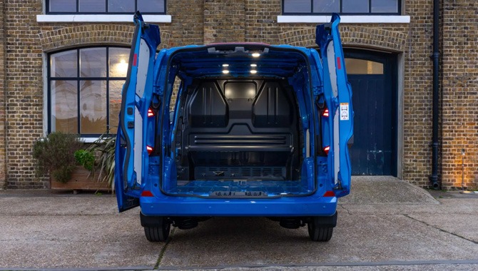 Volkswagen New e-Transporter Panel Van - Interior
