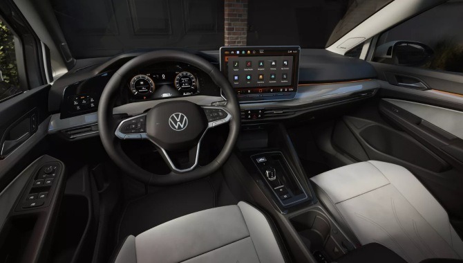 New Volkswagen Golf Estate - Interior