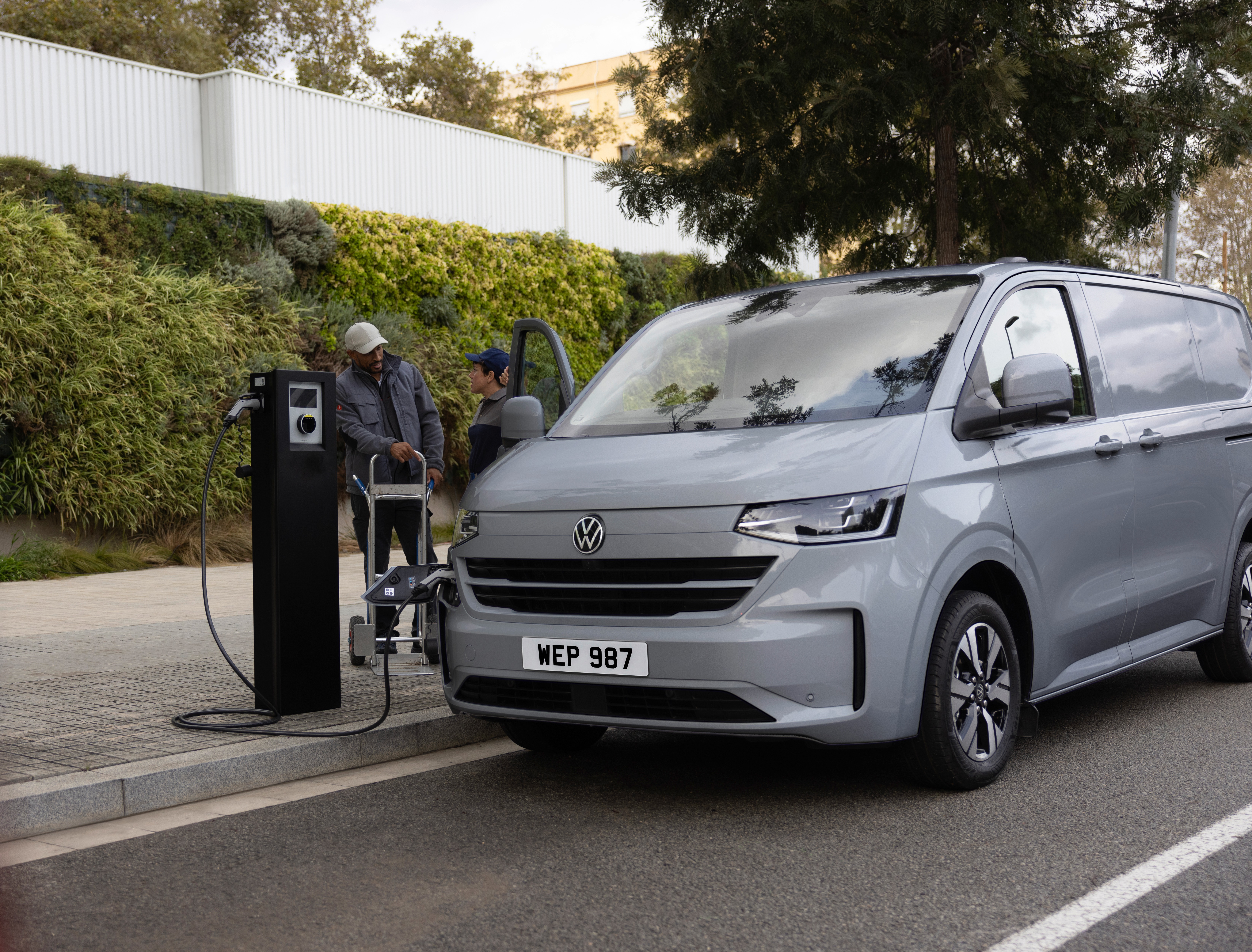 Volkswagen Commercial Vehicles introduces first plug-in hybrid Transporter to the line-up